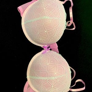 Her by Herman Bras.